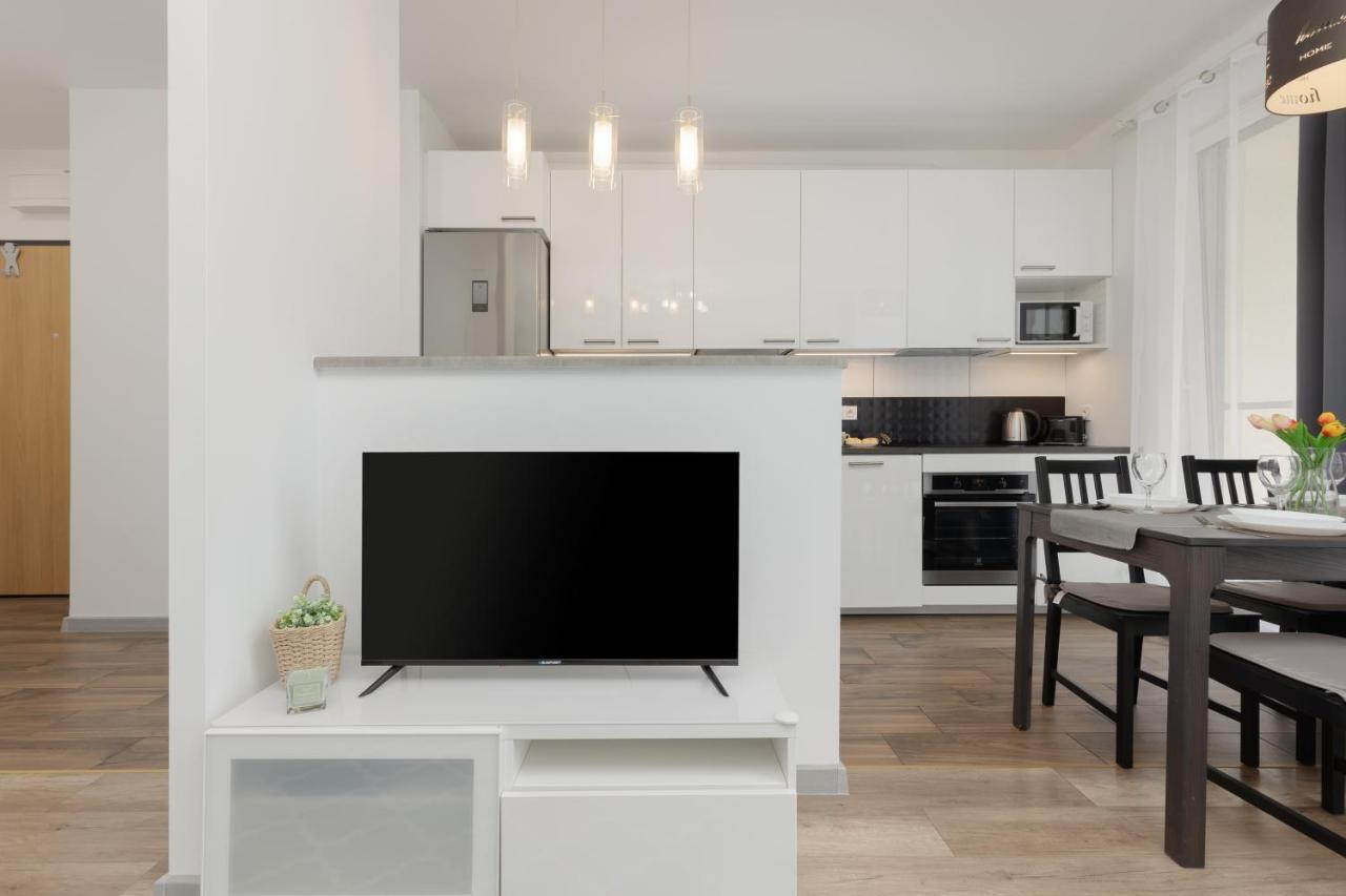 Apartment Warsaw Goclaw & 2 Bedrooms & Parking & Balcony By Noclegi Renters Luaran gambar