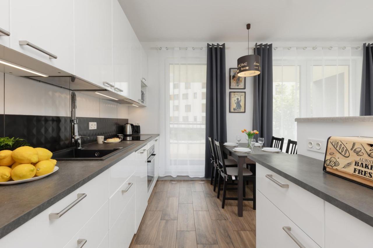 Apartment Warsaw Goclaw & 2 Bedrooms & Parking & Balcony By Noclegi Renters Luaran gambar